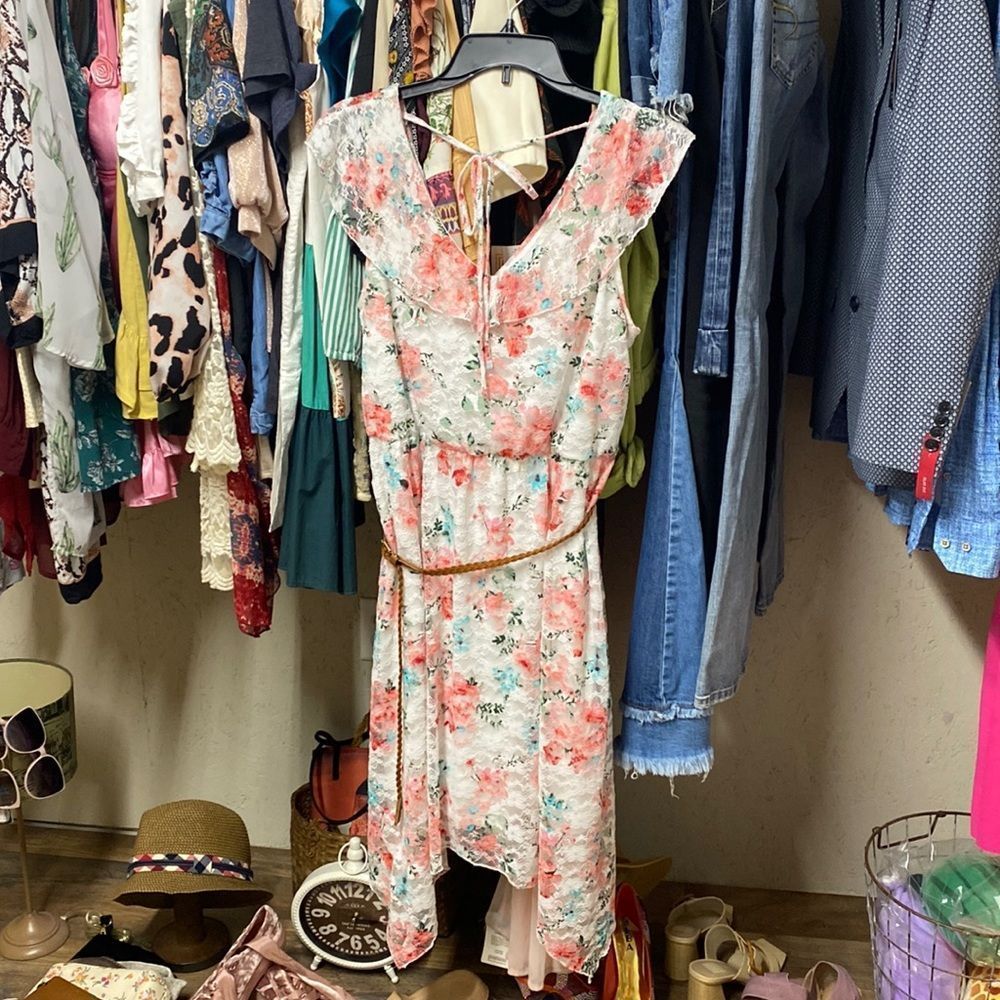 Hankie Hem Floral & White  Dress